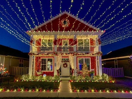 Kyle resident wins grand prize in PEC Home Holiday Lights Contest
