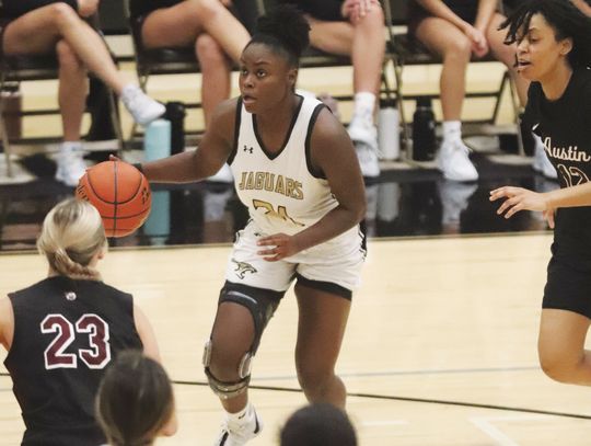 Lady Jags lose to Maroons