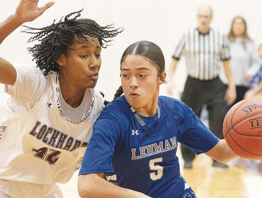 Lady Lobos bested by Lockhart Lions