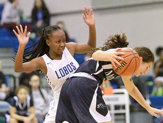 Lady Lobos earn Rattler win at Classic