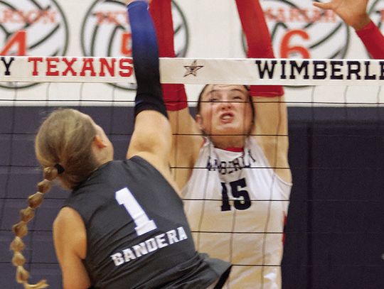 Lady Texans win three straight sets against Bandera
