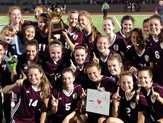 Lady Tigers hit Quarterfinals