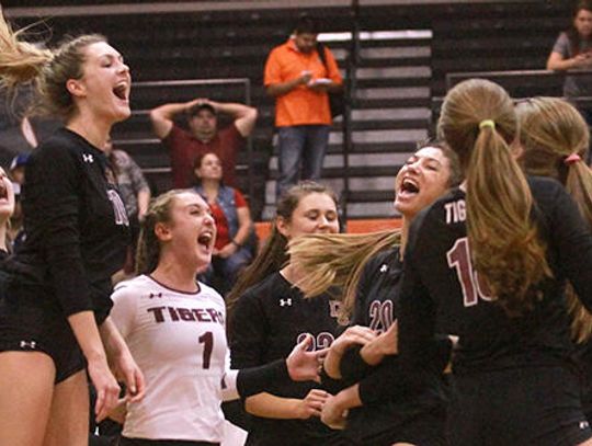 Lady Tigers hit regional quarters after Warrior sweep