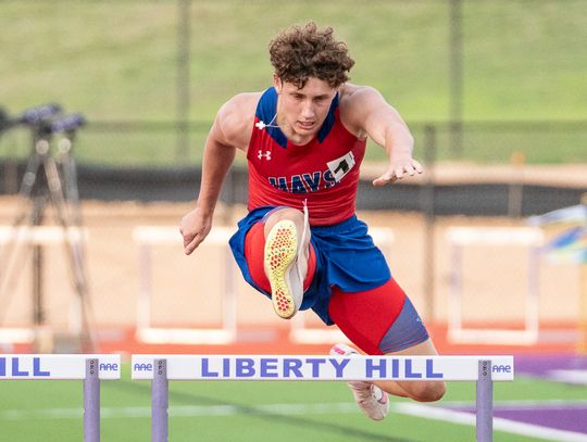 Lehman, Hays compete at district track meet