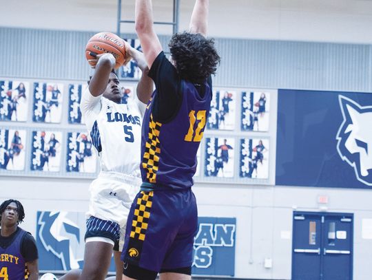 Lehman Lobos lose to Liberty Hill
