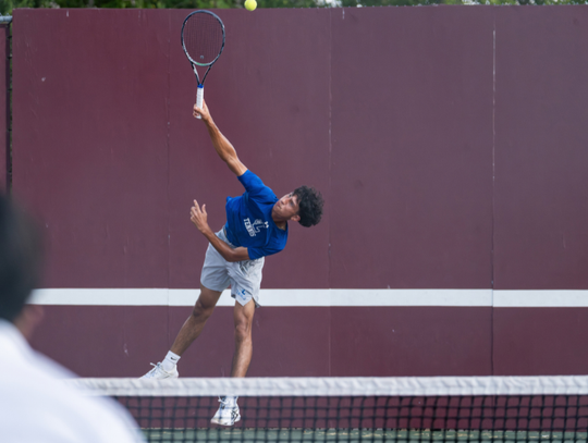Lehman Lobos tennis tops Lockhart Lions
