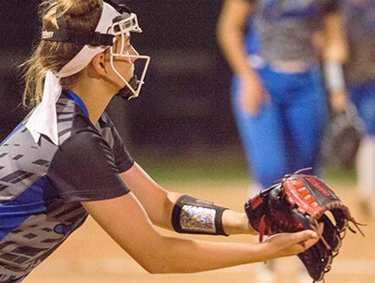 Lehman softball upsets Leander