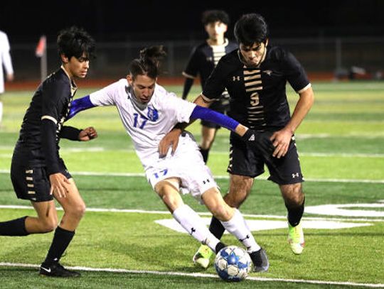 Lobo boys beat Jags