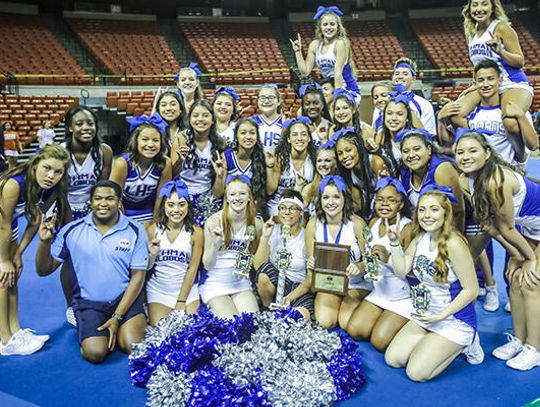 Lobo Cheer rolls at UCA summer camp