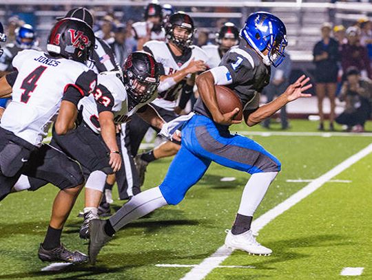 Lobo football drops district opener to Vista Ridge