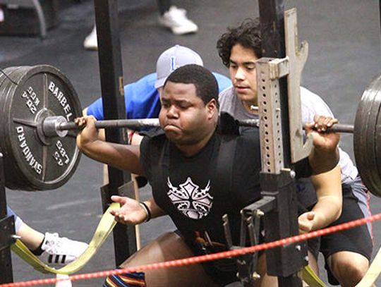 Lobo lifters come in first and second