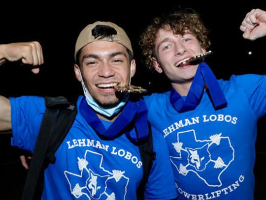 Lobo lifters take first in state