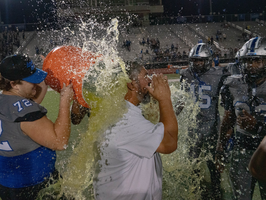 Lehman Lobos break losing streak in district opener