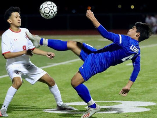 Lobos fall to Mustangs