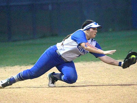 Lobos struggle on senior night in 7-2 loss to Bowie