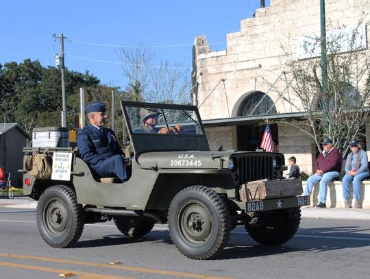 Local businesses, organizations to honor veterans