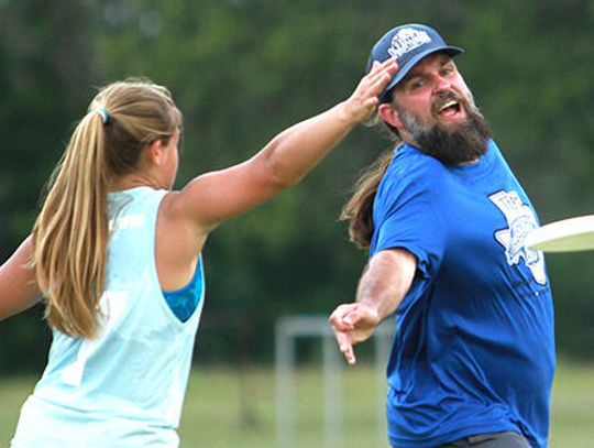Locals get extreme at Ultimate Frisbee