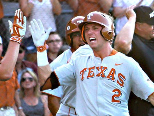 Longhorn baseball rolls to super regional round