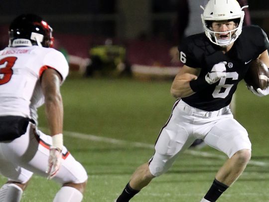 Manor eliminates Dripping Springs in 43-40 heartbreaker