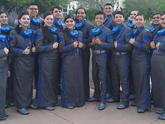 Mariachi Los Lobos shine in New Mexico
