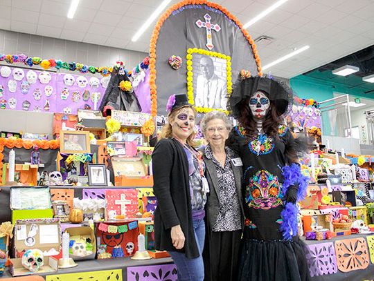 Memorializing los muertos