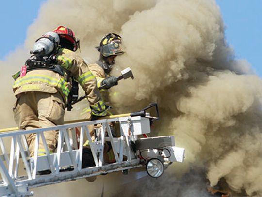 Multiple units come out for Kyle fire