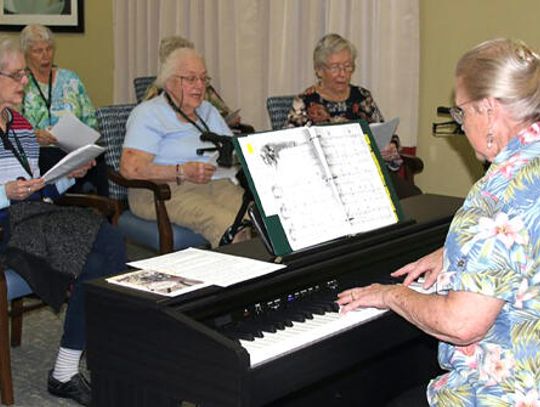 New piano raises spirits of music lovers at senior living community