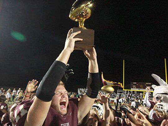 One last hurrah: Dripping Springs breaks 20-year streak to claim share of district title