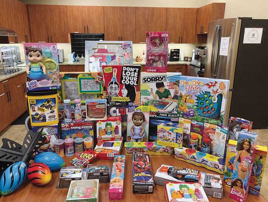 PEC employees donate 750 toys to local children
