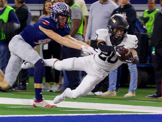 Pleasant Grove overpowers Wimberley 35-21 in state title game