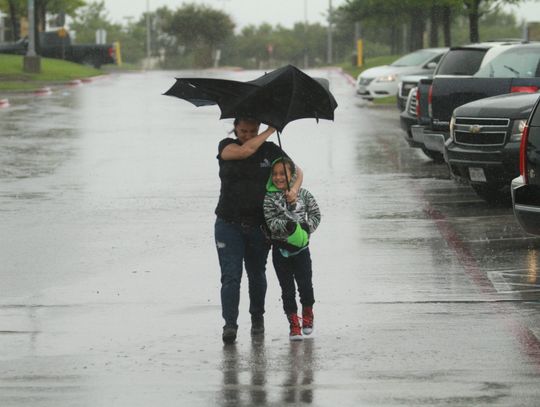 Rainfall from Hurricane Harvey reaches Central Texas