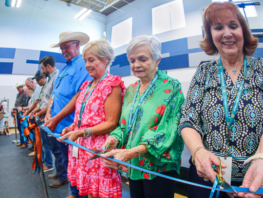 Ramage Elementary School, Hays CISD cut ribbon