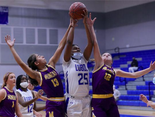 Ramseys go head to head, Lobos prevail