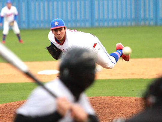 Rebel baseball overpowers Bowie 13-2