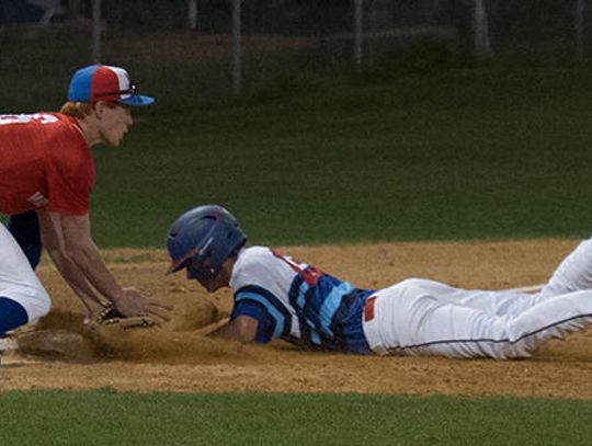 Rebs Chap'ed by nine-run fifth inning