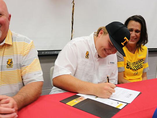 Rebs’ Irby signs Letter of Intent with TLU