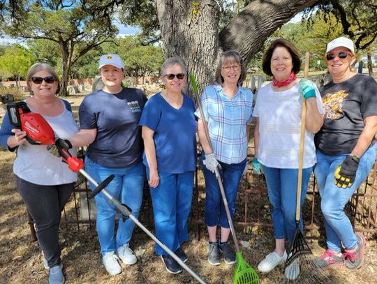 Sarah Pound Chapter celebrates 132 years of National Society