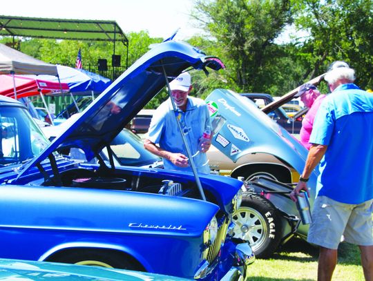 Siena Car Show delights people of all ages