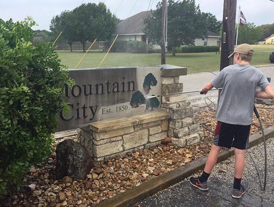 Spring cleaning time in Mt. City