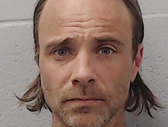 SWAT arrests man barricaded in home