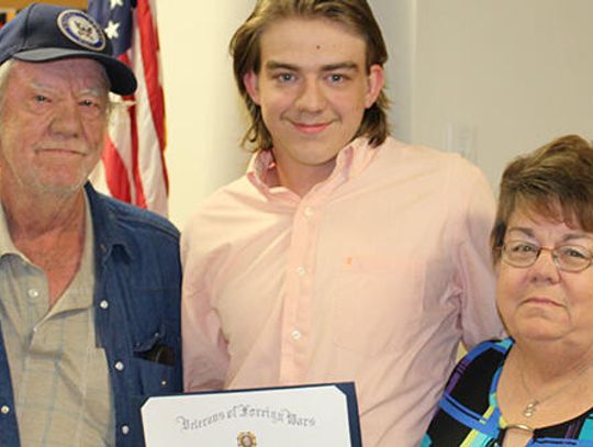 Texan receives VFW memorial scholarship