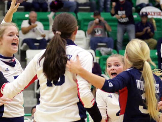 Texan volleyball falls in state final