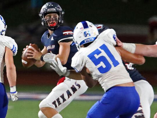 Texans defeat Badgers 45-21
