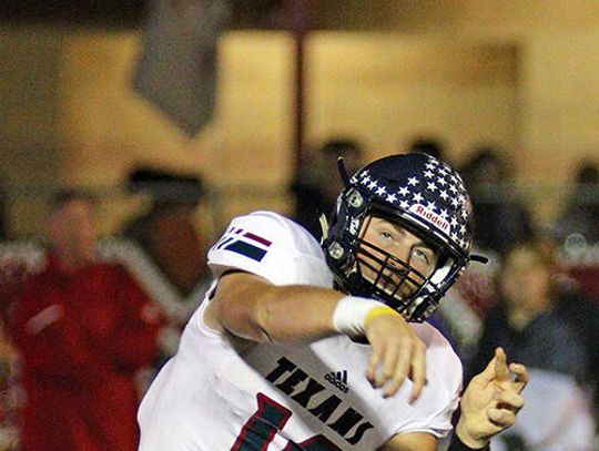 Texans trounce Sinton 52-24