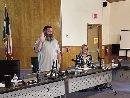 Three sworn in on Dripping Springs City Council