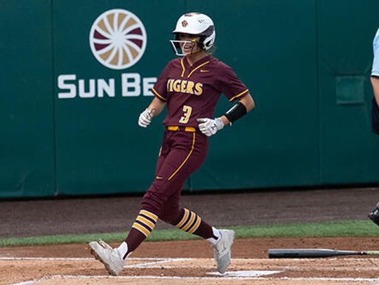 Tiger softball slays Dragons to reach regional quarterfinals