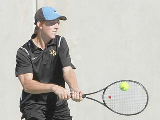 Tiger tennis falls short at region