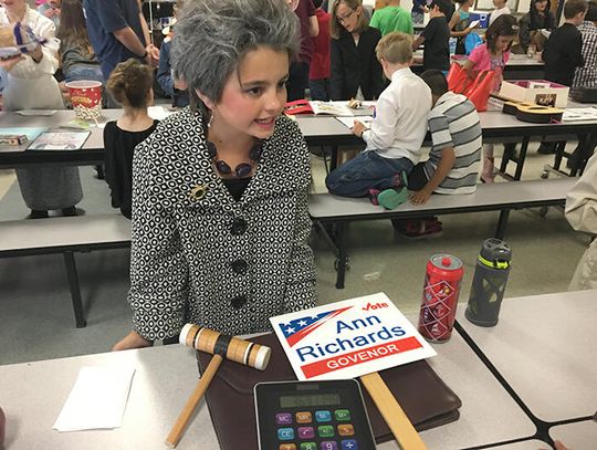 Tigers get to know famous Texans