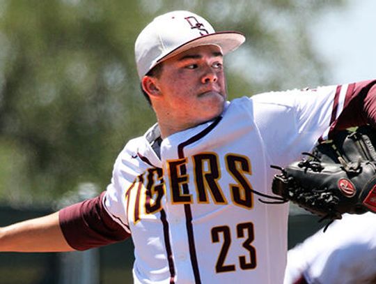 Tigers outlast Titans