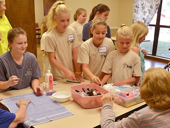 Tweens serve at senior center